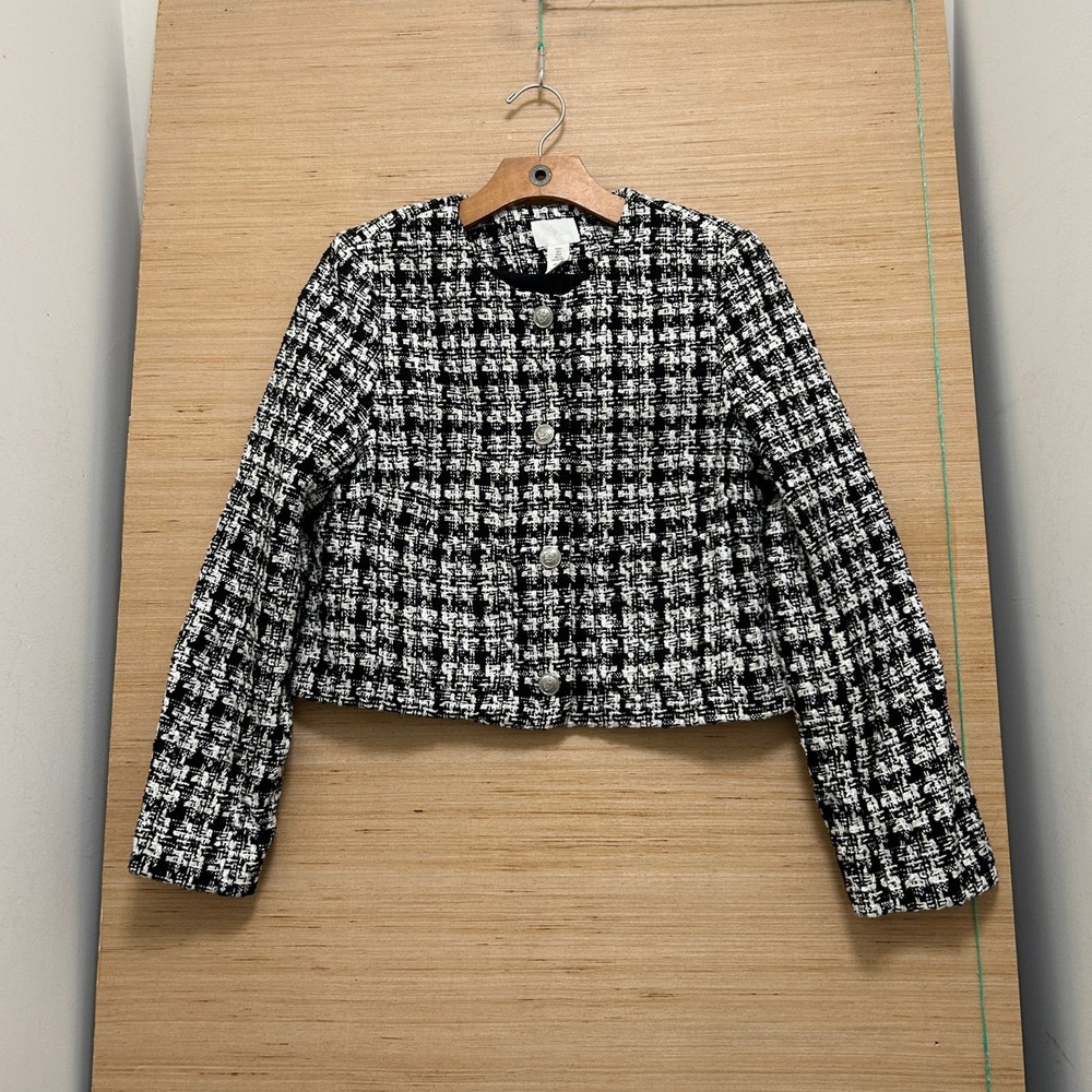 HM Womens Small Black White Tweed Cropped Jacket Silver Crest Buttons Boucle